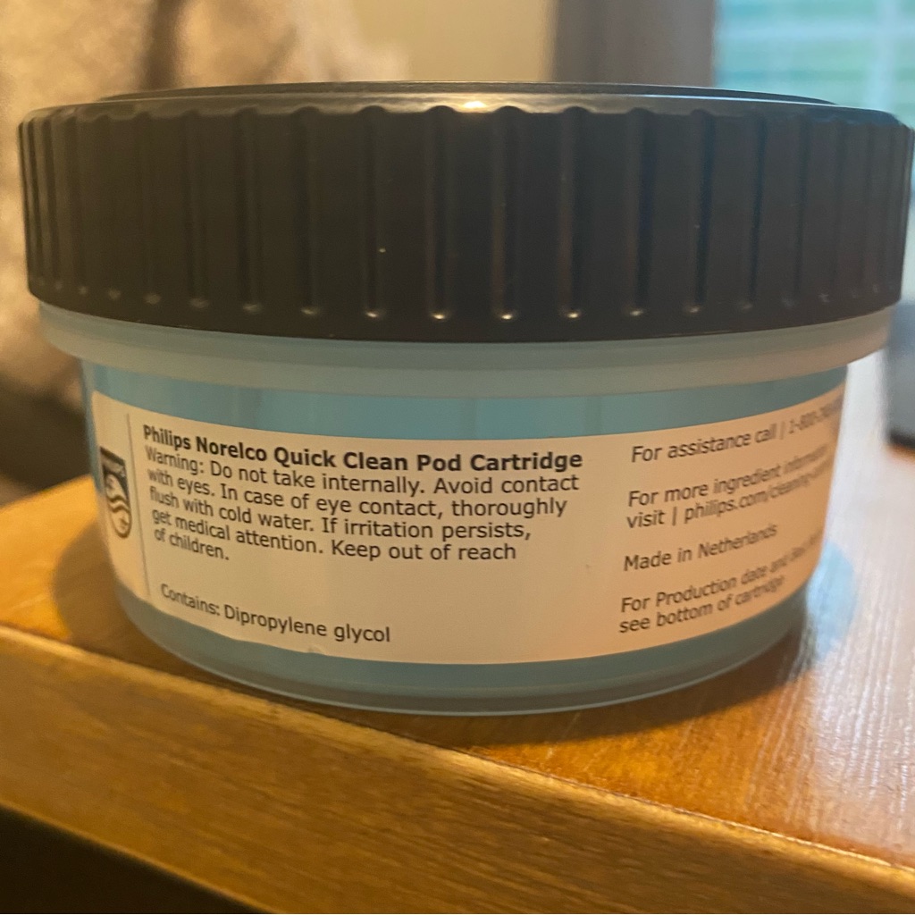 Philips Norelco Quick Clean Pod Cartridge New And Sealed Philips Norelco Quick Clean Pod Cartridge New And Sealed